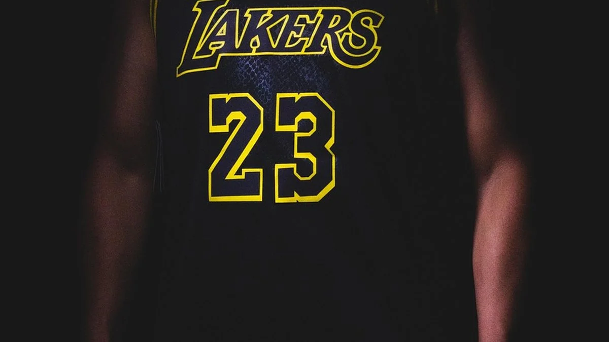 文班亚马规则变化与比赛管理：NBA总决赛逆转启示
